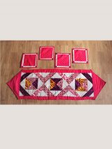 Fuchsia Center piece with 4 coasters